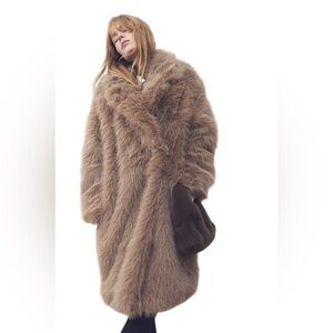 H&M NWT Knee Length Fluffy Faux Fur Coat in Sz S